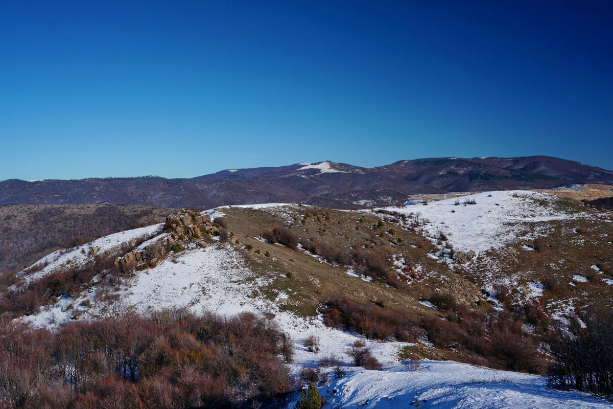 панорамна гледка вран камък