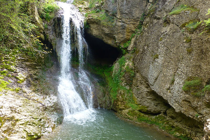 хотнишки водопад